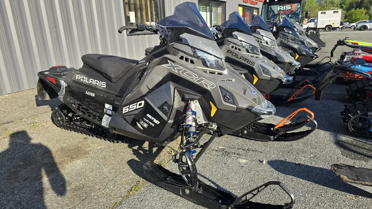 650 Indy XCR 128 SC ES